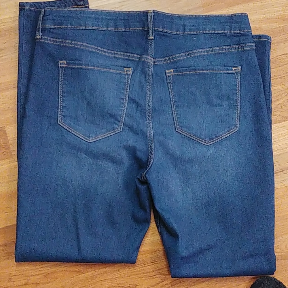 Old Navy Rockstar Jeggings | Size 14 Regular | Mid-Rise Stretch Denim - Picture 7 of 7
